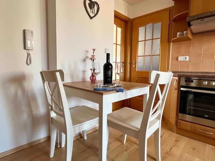 Апартаменти Apartman Terasa U Kolonady Подєбради Екстер'єр фото